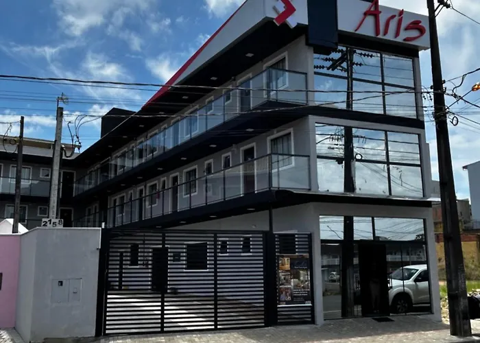 Hotel Aris