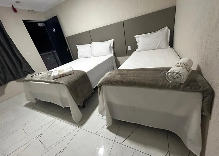 Hotel Aris